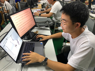 比赛现场3.jpg