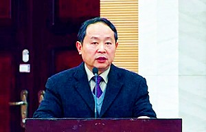 邓卓明.jpg